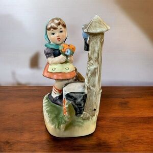 Vtg. Hand-Painted Ceramic Figurine of a Girl w/Flower Bouquet Standing by a Well